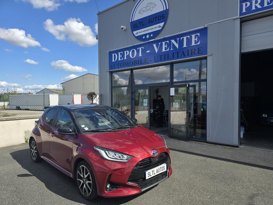 TOYOTA YARIS - 1.5L HYBRIDE 116CV COLLECTION GARANTIE TOYOTA / REPRISE POSSIBLE (2021)
