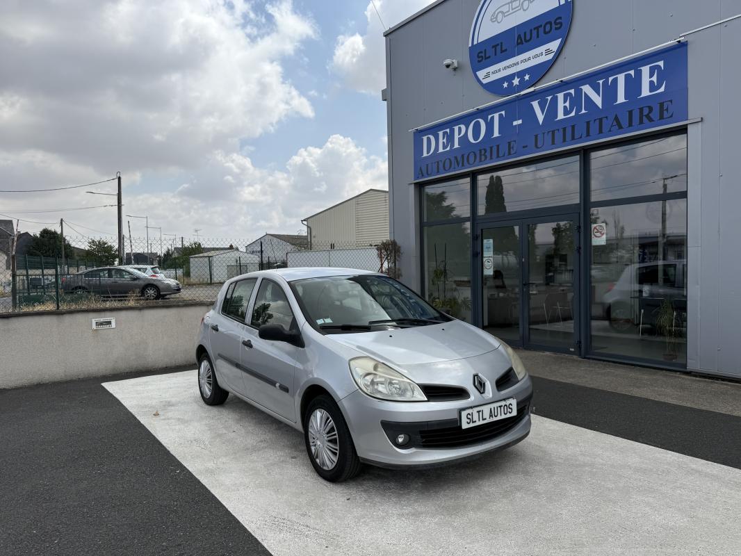 Renault Clio 3 1.2 75 CH GARANTIE 12 MOIS / REPRISE POSSIBLE