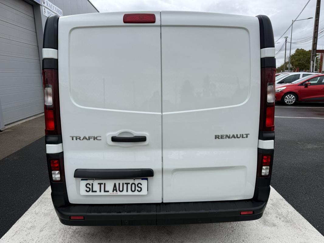Renault Trafic - 3 1.6 DCI 120 CH CONFORT L1H1 GARANTIE 6 MOIS / REPRISE POSSIBLE