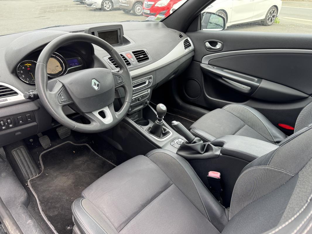 Renault Mégane Coupé Cabriolet - 1.9 DCI 131 CH GARANTIE REPRISE POSSIBLE