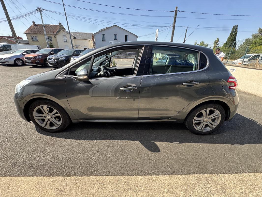 Peugeot 208 - 1.2 VTI 82 CH GARANTIE REPRISE POSSIBLE