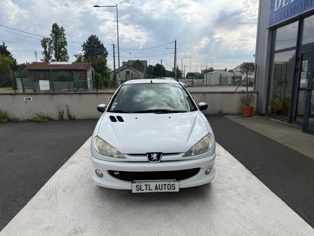 Peugeot 206 - 1.4 i GENERATION 75CH GARANTIE 6 MOIS / REPRISE POSSIBLE