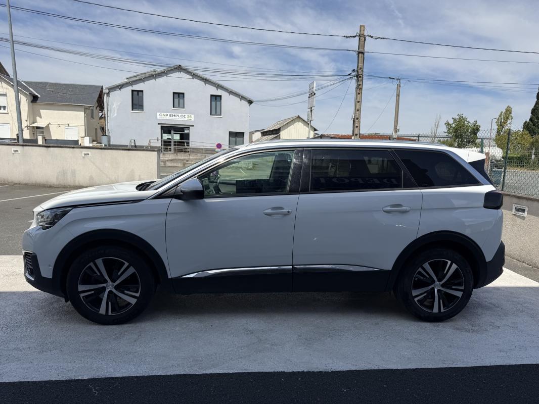 Peugeot 5008 - 1.5 HDI 130 CH 7 PLACES GARANTIE 6 MOIS / REPRISE POSSIBLE