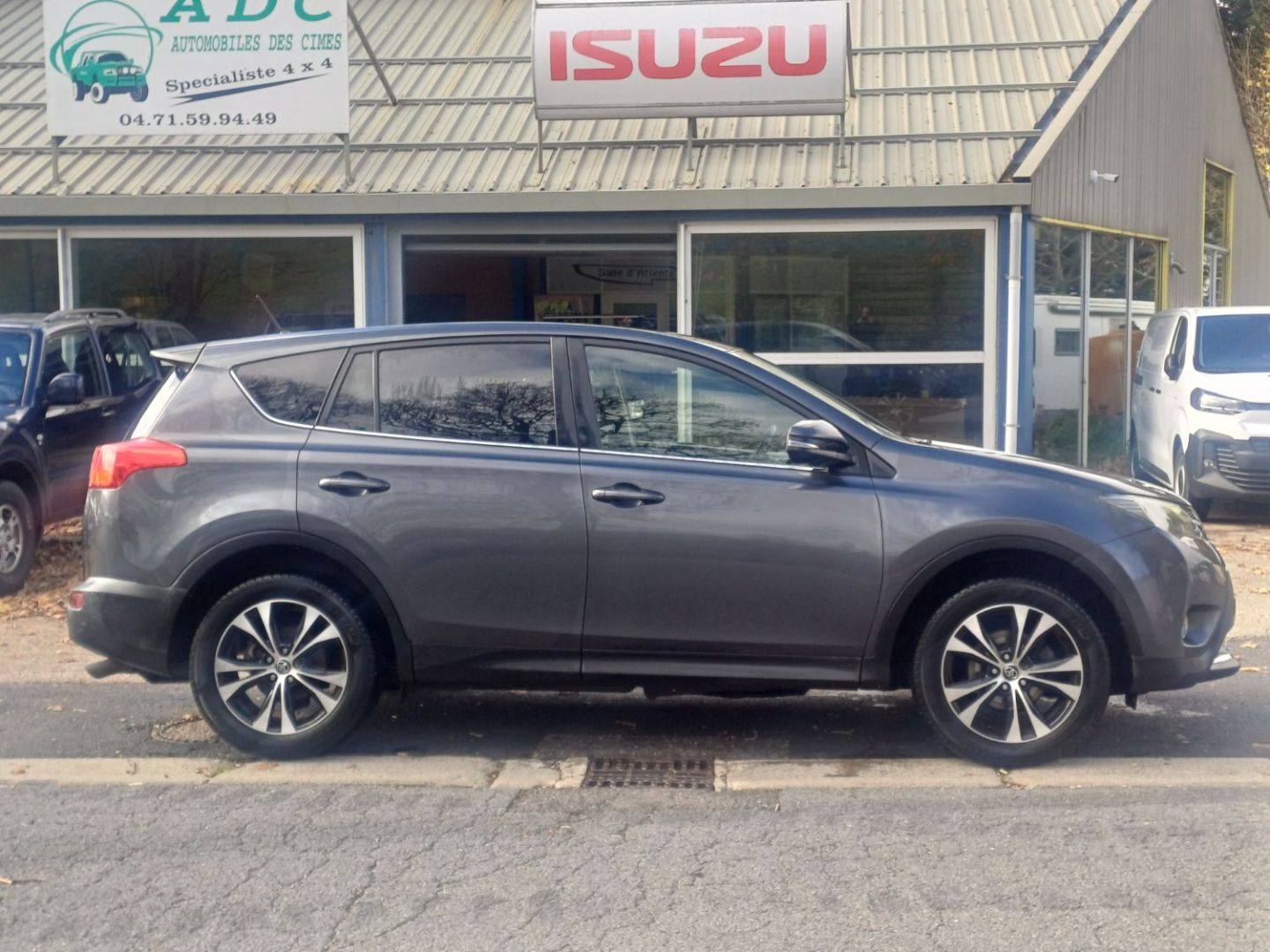 TOYOTA RAV4 - 2.0 D-4D 124CH LIFE AWD