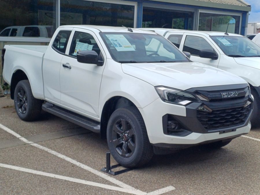 ISUZU D-MAX 1.9 4D4 SPACE CAB N60 NSPORT MT VENTI-EDITION