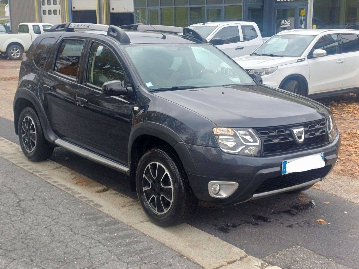 DACIA DUSTER - 1.5DCI 110 4X4 BLACK-TOUCH (2017)