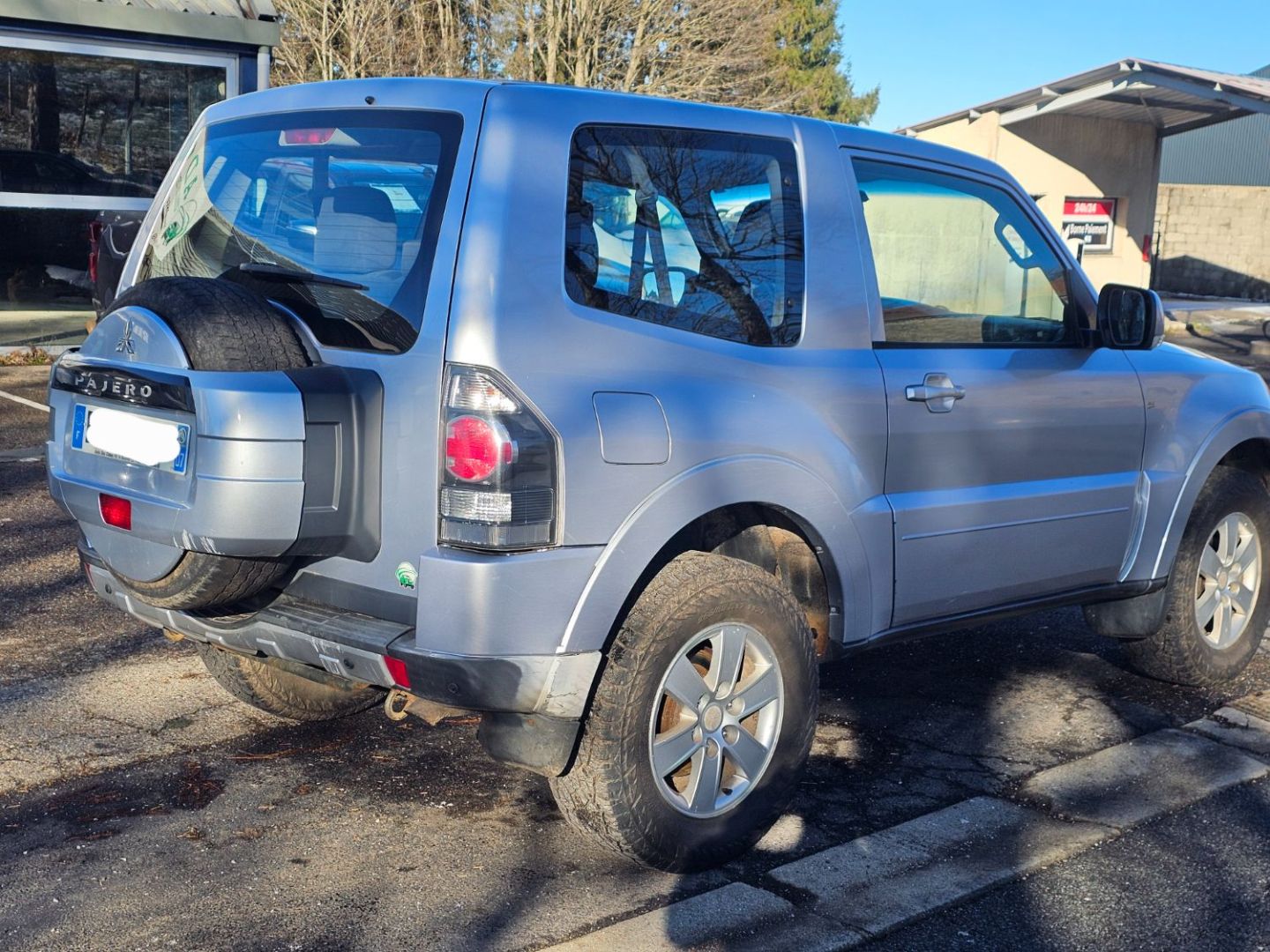 MITSUBISHI PAJERO - 3.2 DI-D INVITE 160cv 4X4 3P BVM FAP