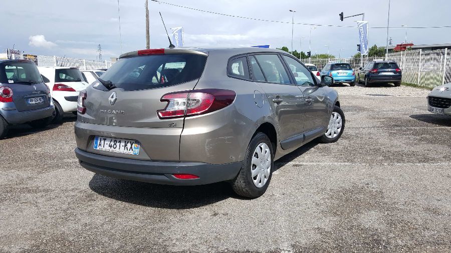 RENAULT MEGANE III PHASE 1 ESTATE - Estate dCi 90 DYNAMIQUE