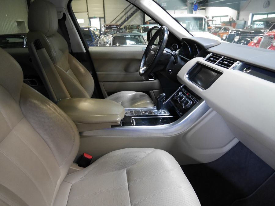 LAND ROVER RANGE ROVER SPORT - 3.0 TDV6 HSE AUTOMATIC