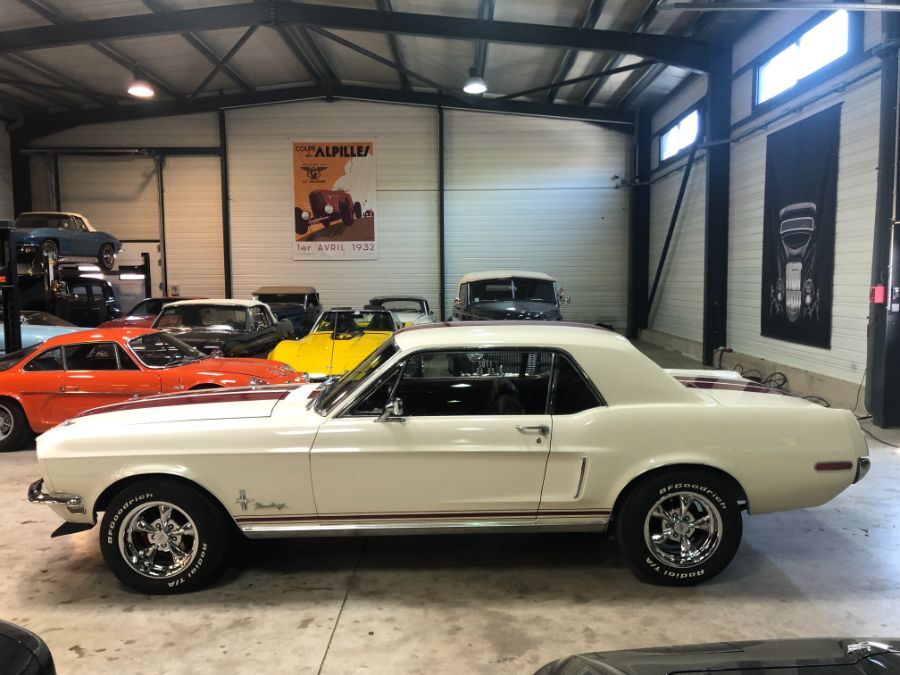 FORD MUSTANG COUPE - COUPE V8 BVM
