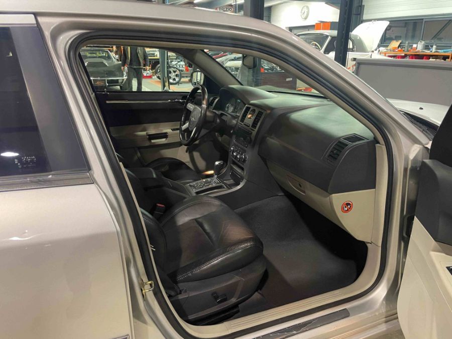 CHRYSLER 300 C - 6.1 SRT8 BVA5 430cv 4P BVA