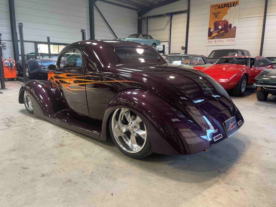 FORD COUPE - V8-78