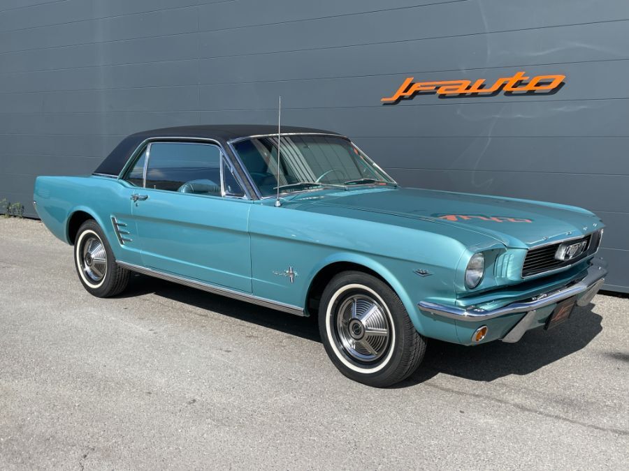 FORD MUSTANG RESTAUREE A NEUF - COUPE 66 V8 BVA RESTAUREE