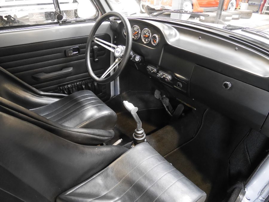 VOLKSWAGEN COCCINELLE - CABRIOLET 1303