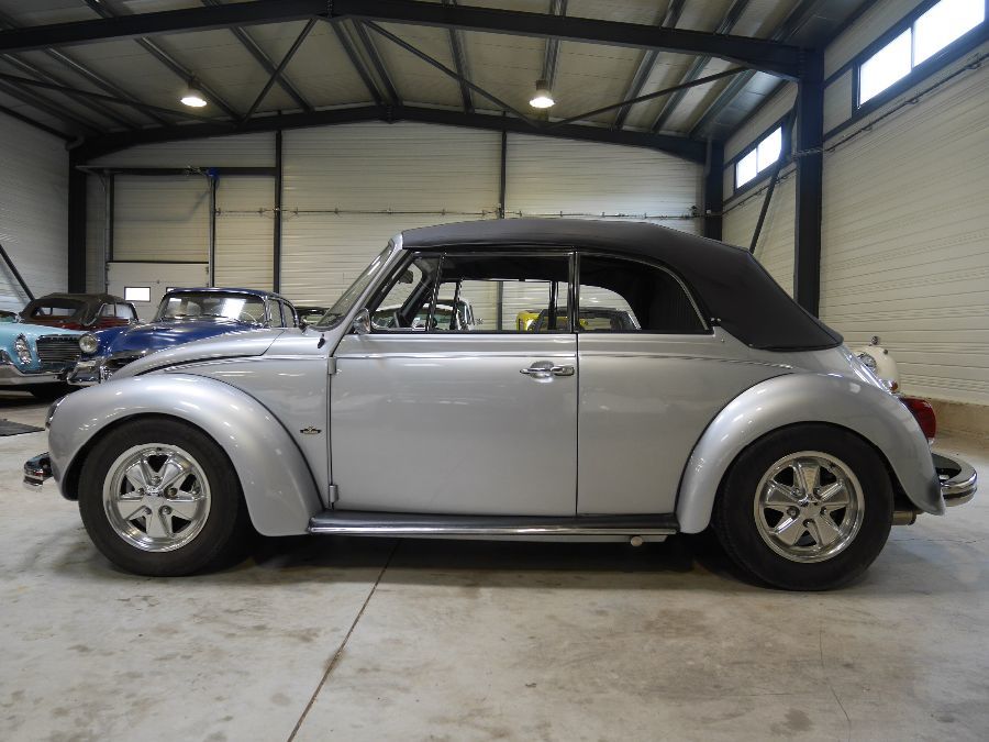 VOLKSWAGEN COCCINELLE - CABRIOLET 1303