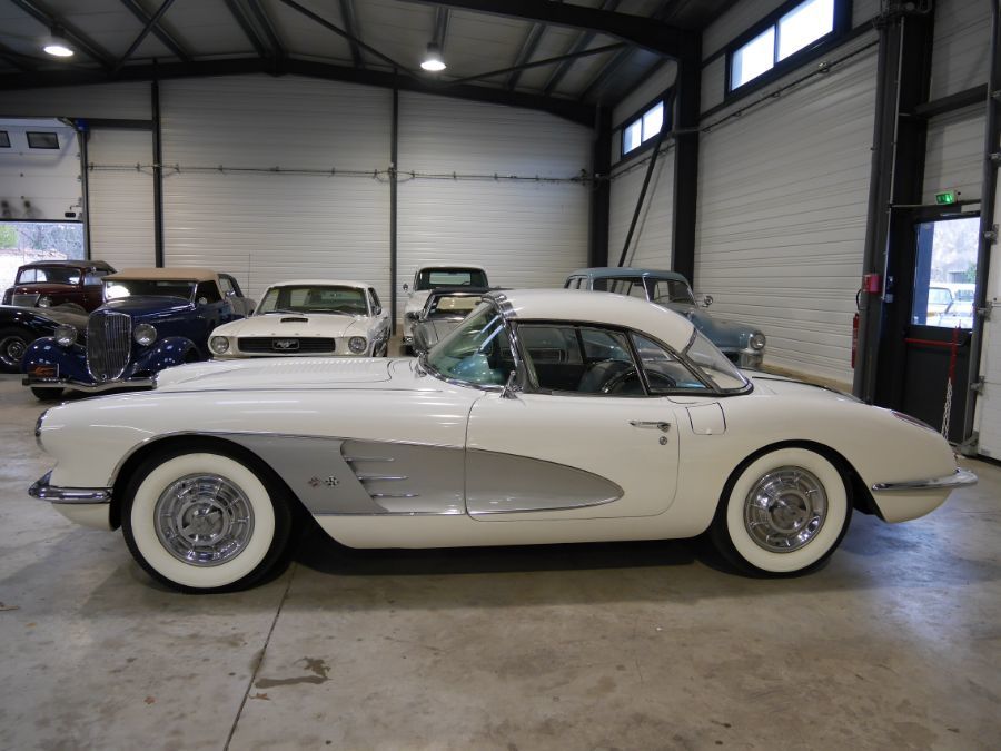 CHEVROLET CORVETTE - C1