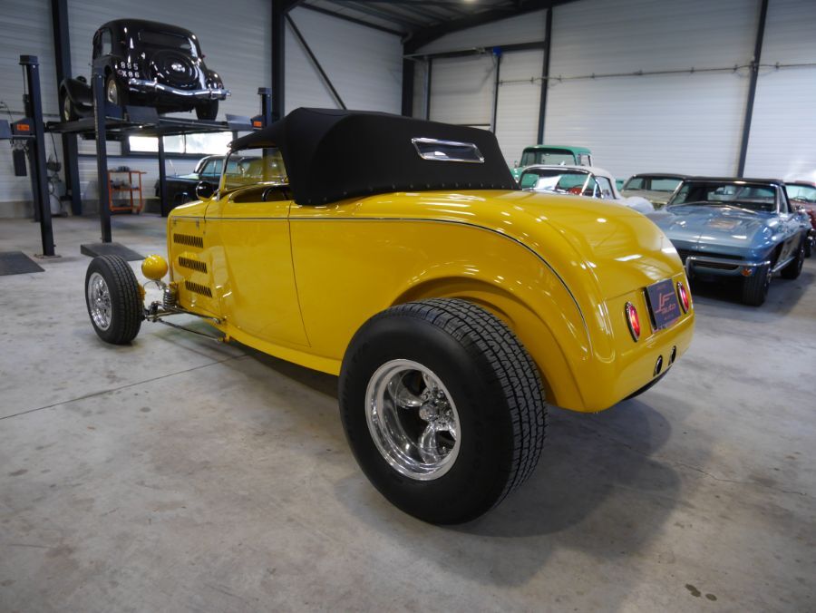 FORD 32 ROADSTER REPLICA - V8 18