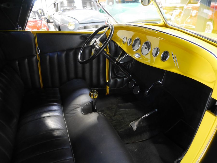 FORD 32 ROADSTER REPLICA - V8 18