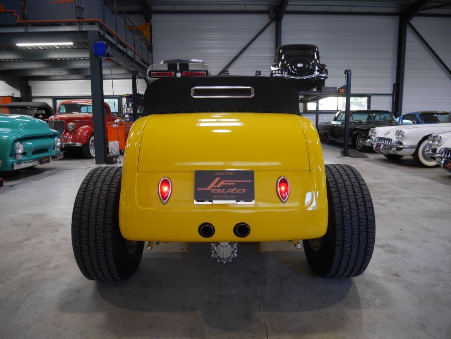 FORD 32 ROADSTER REPLICA - V8 18