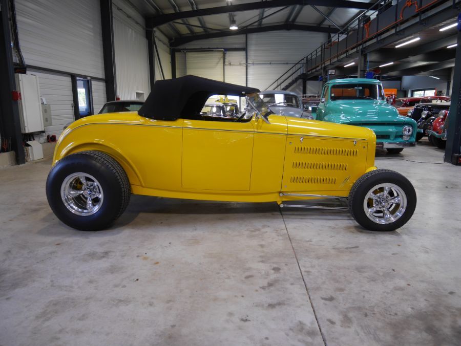FORD 32 ROADSTER REPLICA - V8 18