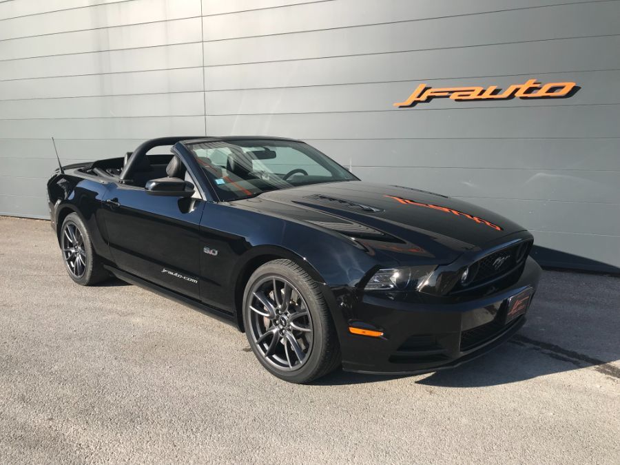 FORD MUSTANG - CALIFORNIA SPECIAL 5.0 L CABRIOLET