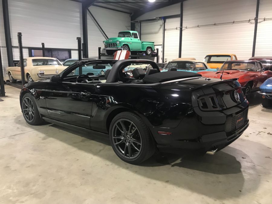 FORD MUSTANG - CALIFORNIA SPECIAL 5.0 L CABRIOLET