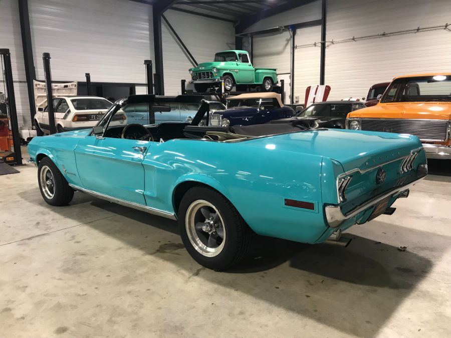 FORD MUSTANG - CABRIOLET