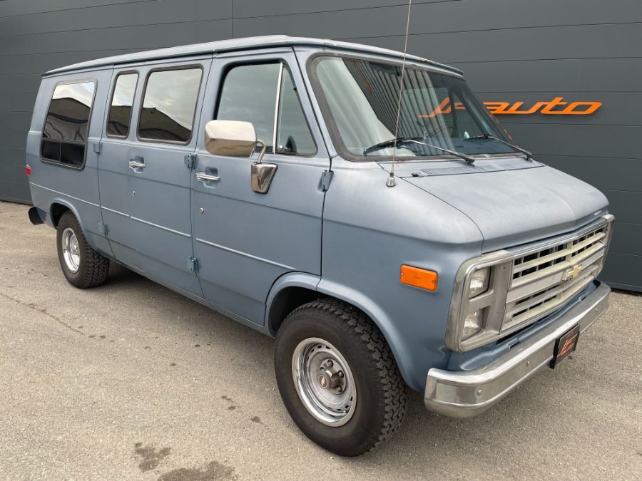 CHEVROLET CHEVY VAN G20 - G20