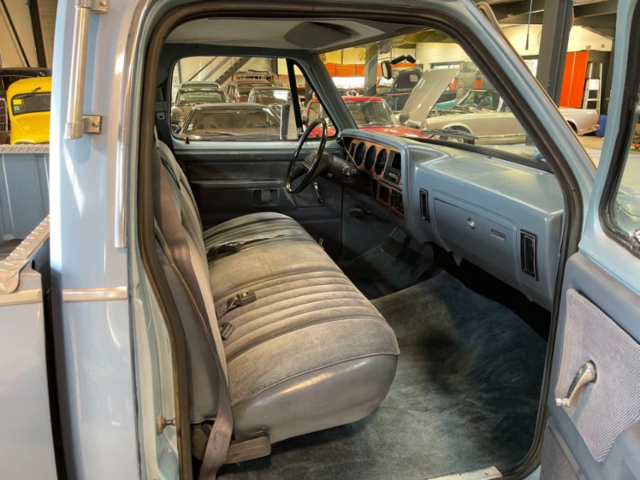 DODGE RAM LE 150 - 5.2 V8