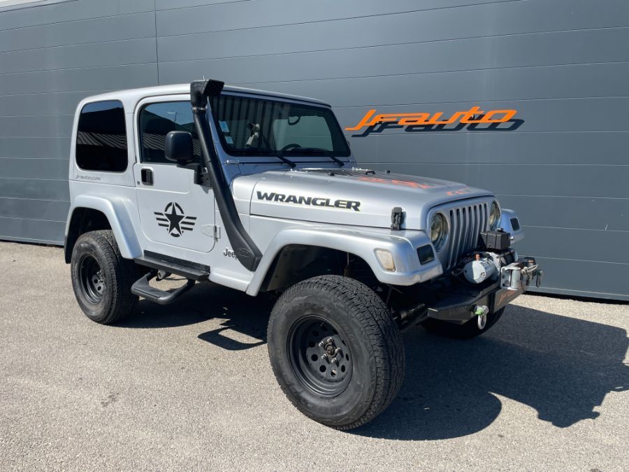 JEEP WRANGLER 4.0 L - 4.0 BVA HARD TOP