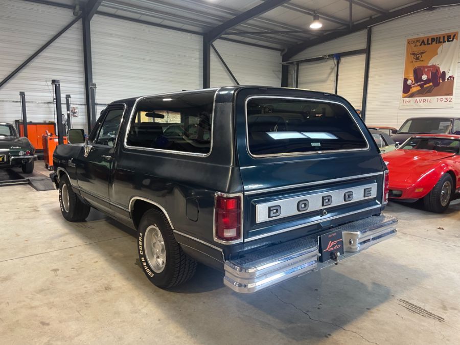 DODGE RAM CHARGER - D150 5.2 V8