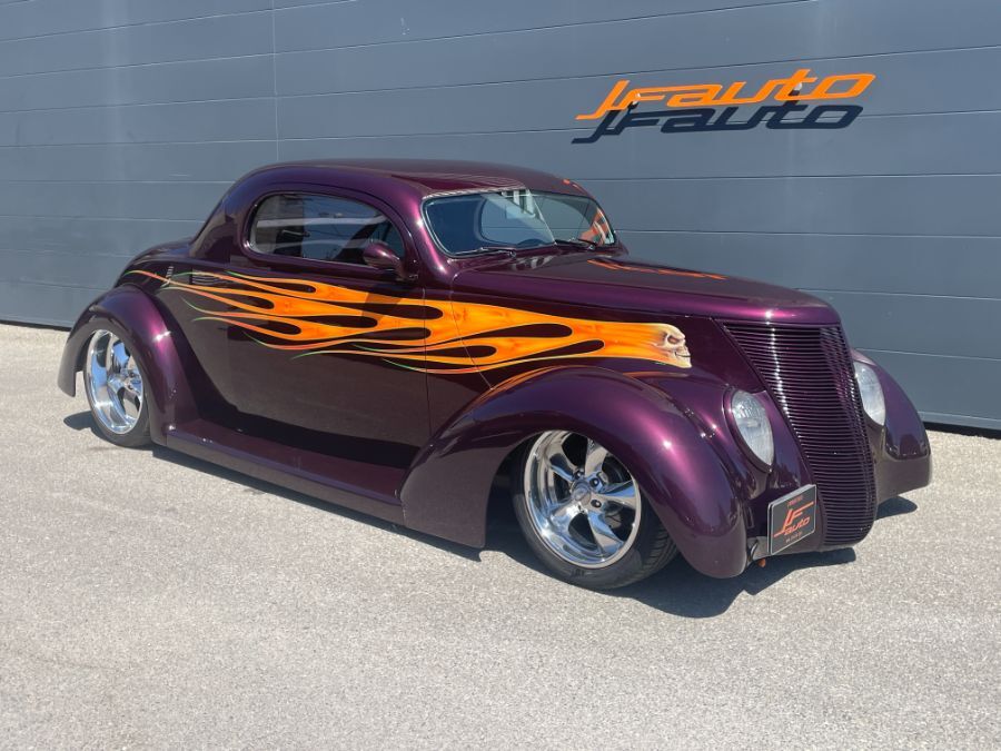 FORD V8 - 78 - 5.7 V8 36L221CID (1937)