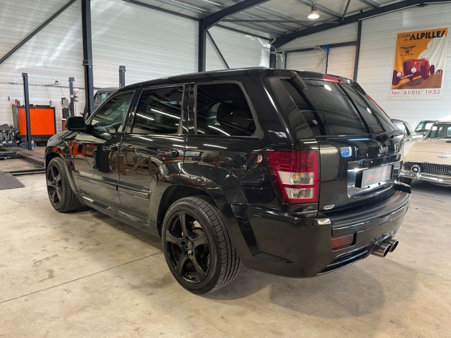 JEEP GRAND CHEROKEE - 6.1L SRT8 425cv 4X4 OU SUV 5P BVA