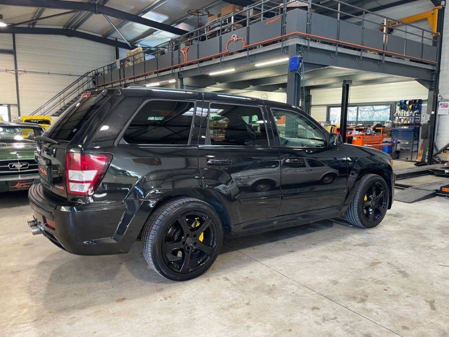 JEEP GRAND CHEROKEE - 6.1L SRT8 425cv 4X4 OU SUV 5P BVA