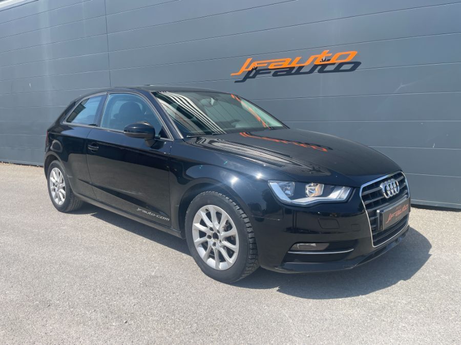 AUDI A3 II (8P) PHASE 2 - 1.6 TDI AMBITION 105CV 3P BVM (2013)