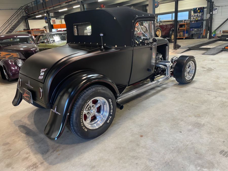 FORD A - ROADSTER REPLICA