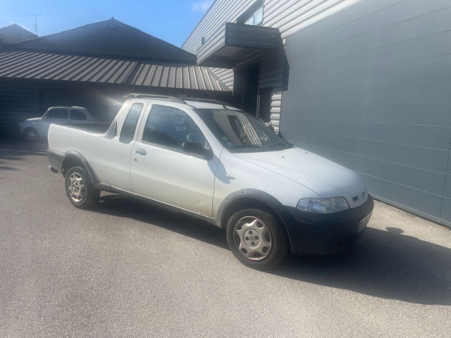 FIAT STRADA - 1.3 MJT CABINE APPROFONDIE 85cv PICK-UP 2P BVM