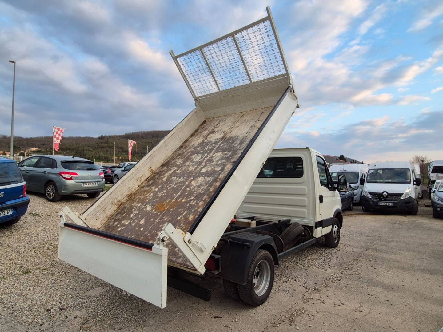 IVECO DAILY - BENNE 126CV REGUL CT OK