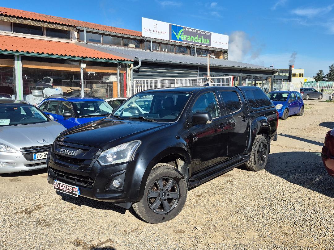 ISUZU DMAX - DOUBLE CAB CAMERA GPS SIEGES CHAUFFANTS (2017)