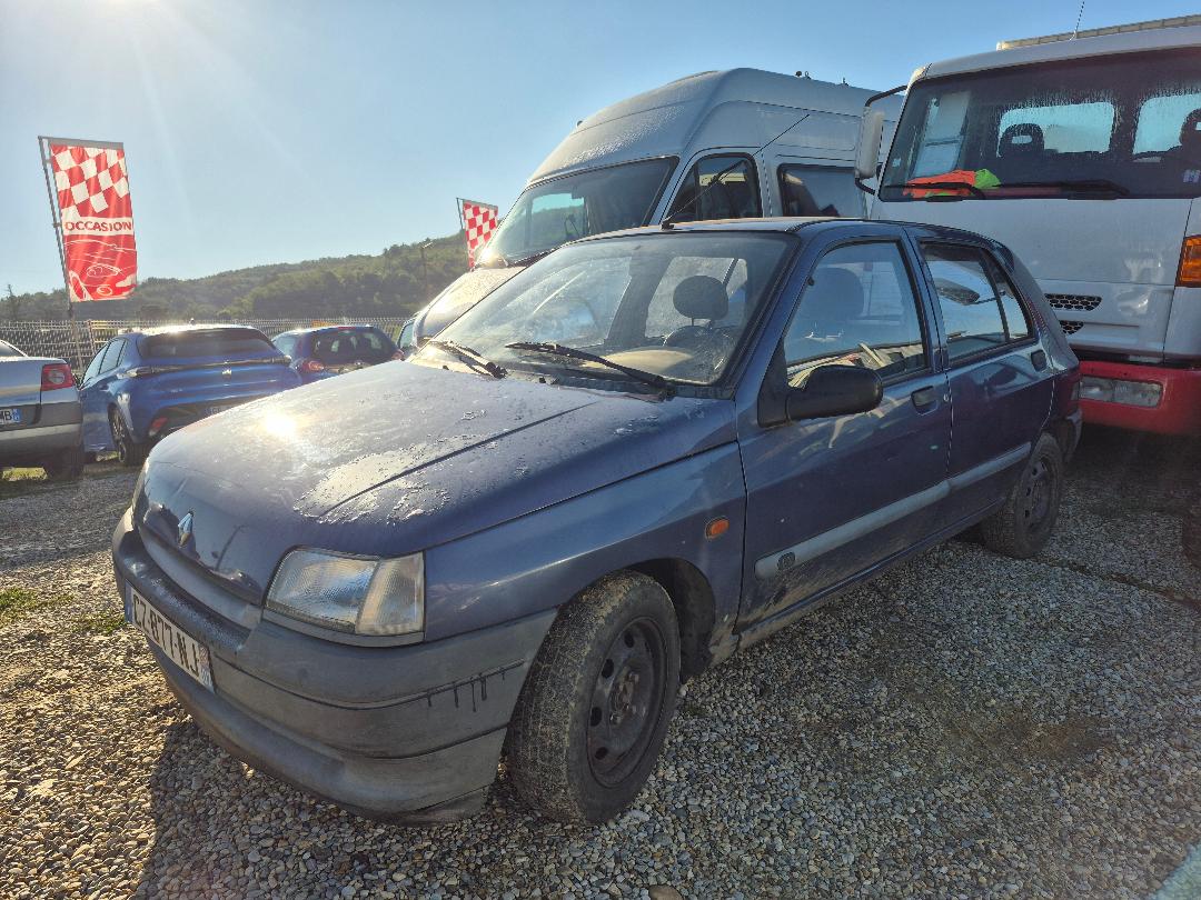 RENAULT CLIO - 1.9 D CT OK POUR 2 MOIS (1996)