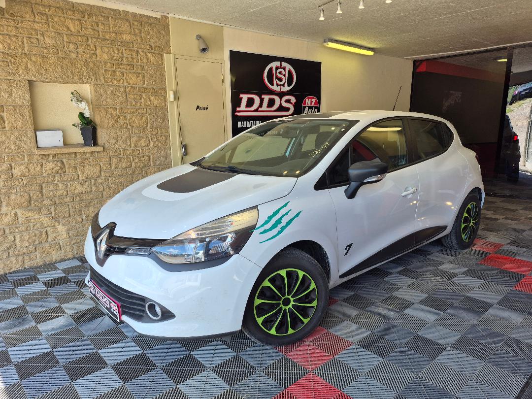 RENAULT CLIO 1.2 75 CV 5 places DISTRI NEUF