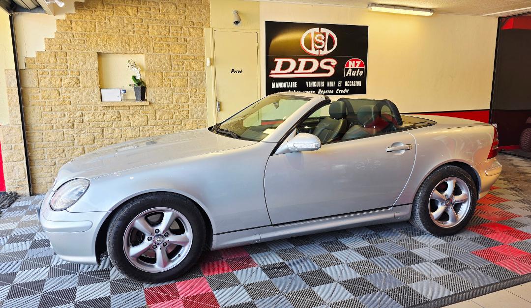 MERCEDES-BENZ SLK - 320 ETAT COLLECTION A VOIR !!! (2001)