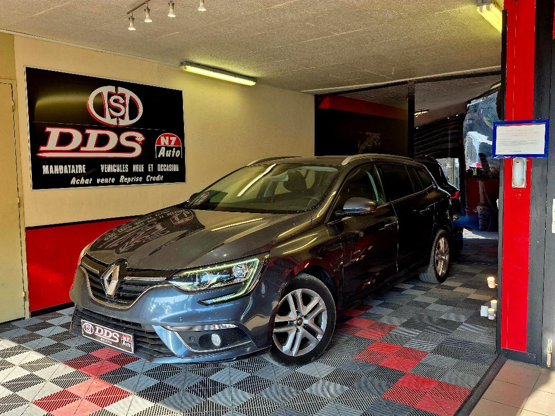 RENAULT MEGANE ESTATE - 1.5 DCI 5 PLACES GPS DISTRI NEUVE (2018)