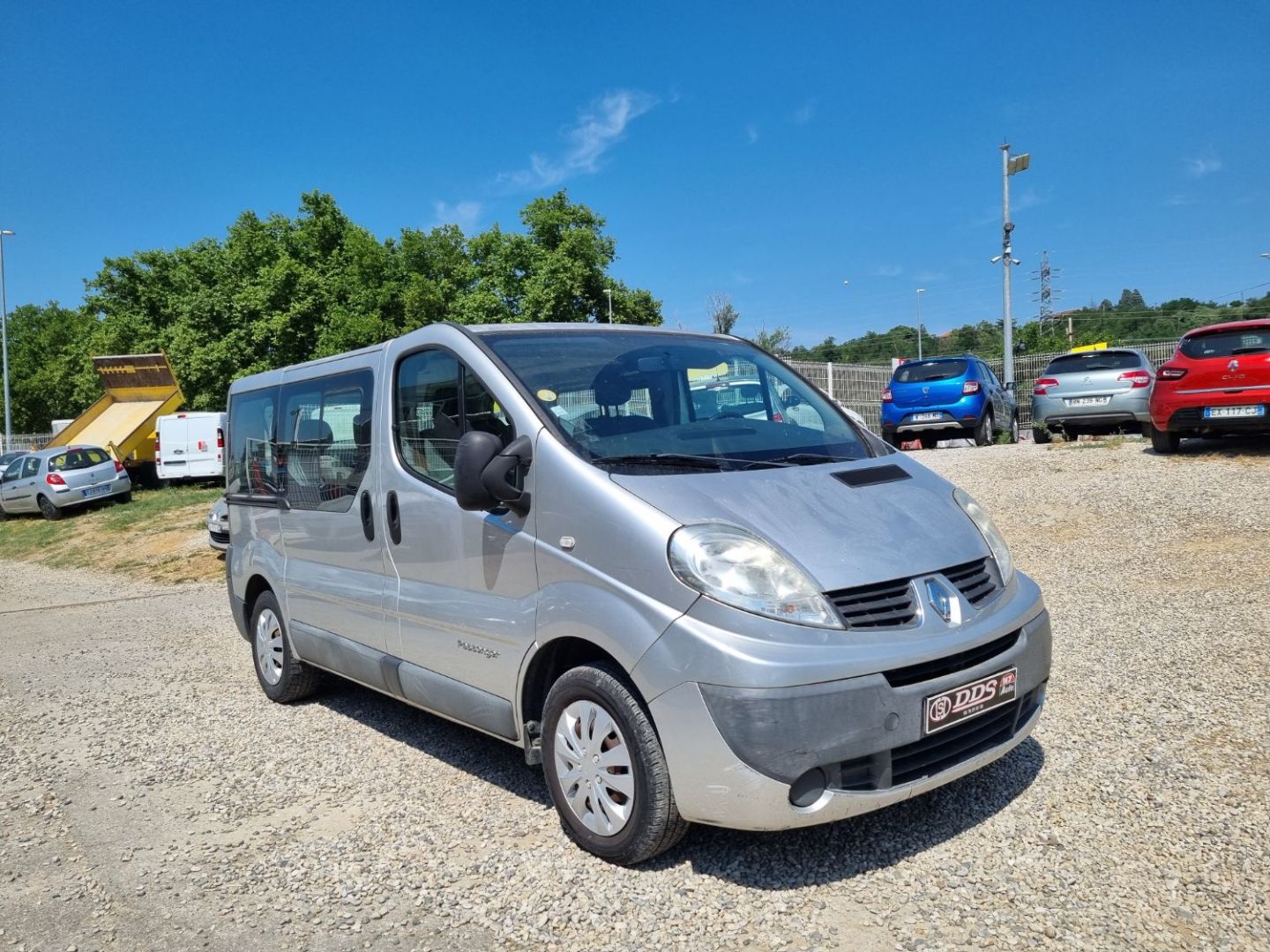 RENAULT TRAFIC II L1H1 COMBI 9 PLACES - 2.0 DCI 115 CLIM