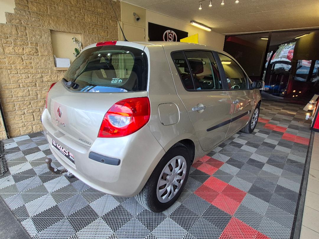 RENAULT CLIO III - 1.5 DCI 85 CLIM REGULATEUR