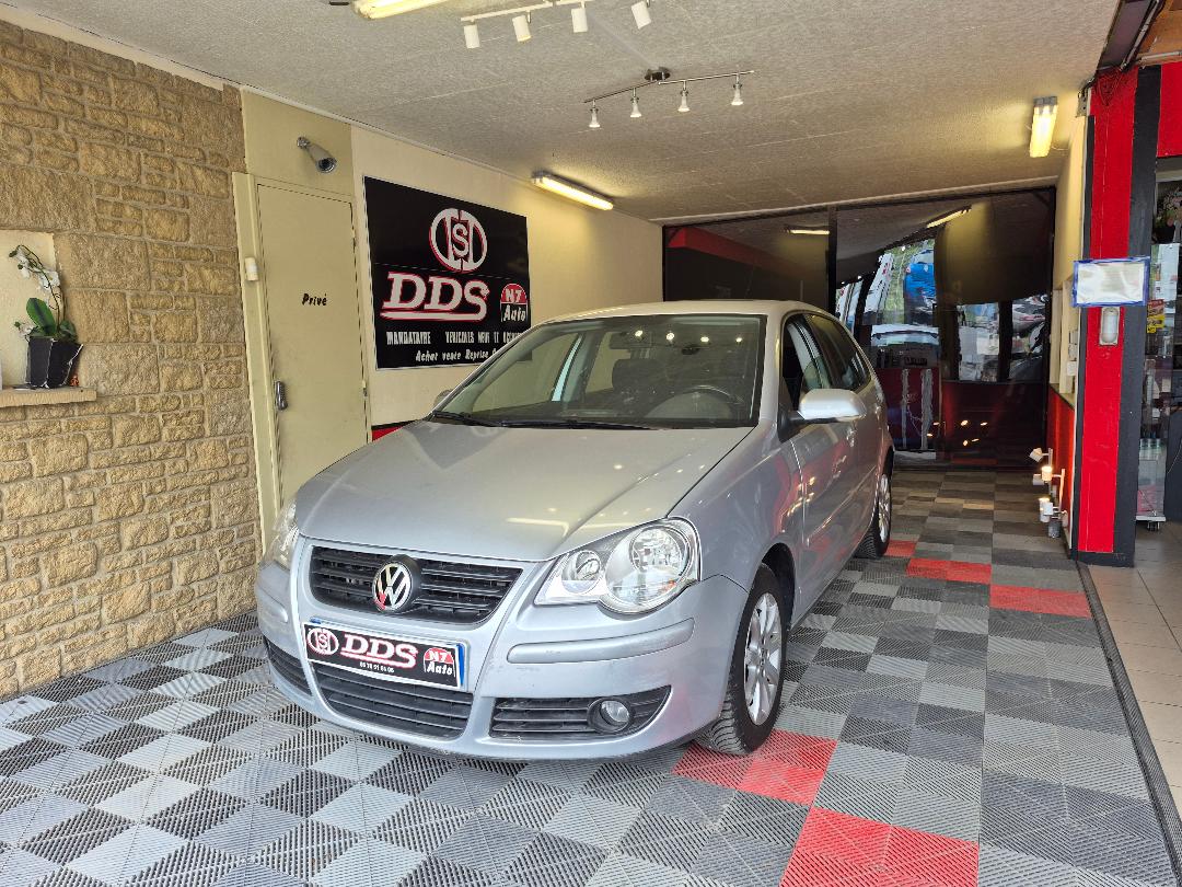 VOLKSWAGEN POLO - TOIT OUVRANT 75 CV CLIM CT OK RÉVISER (2006)