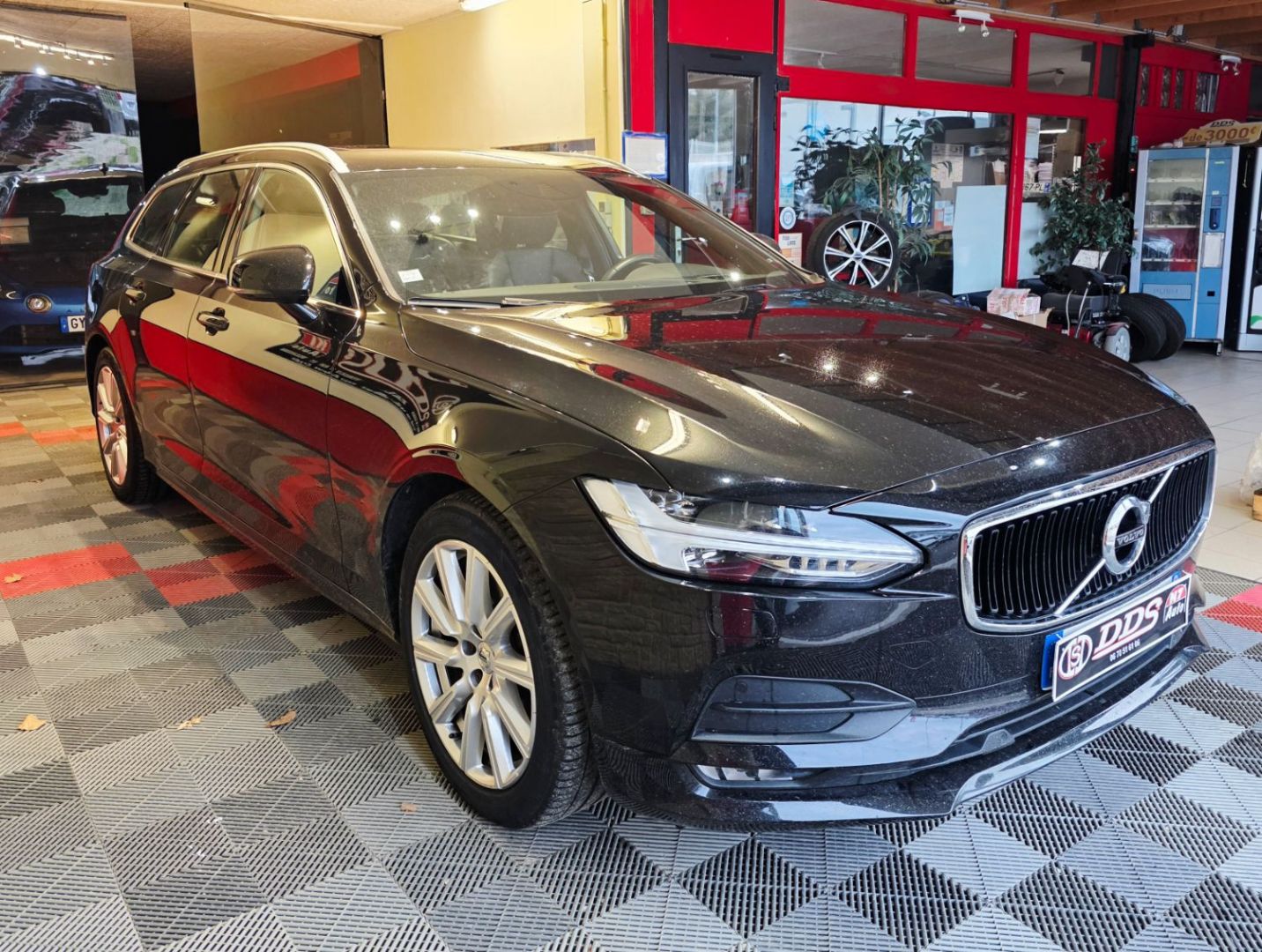 VOLVO V90 II - D5 235 CH 4X4