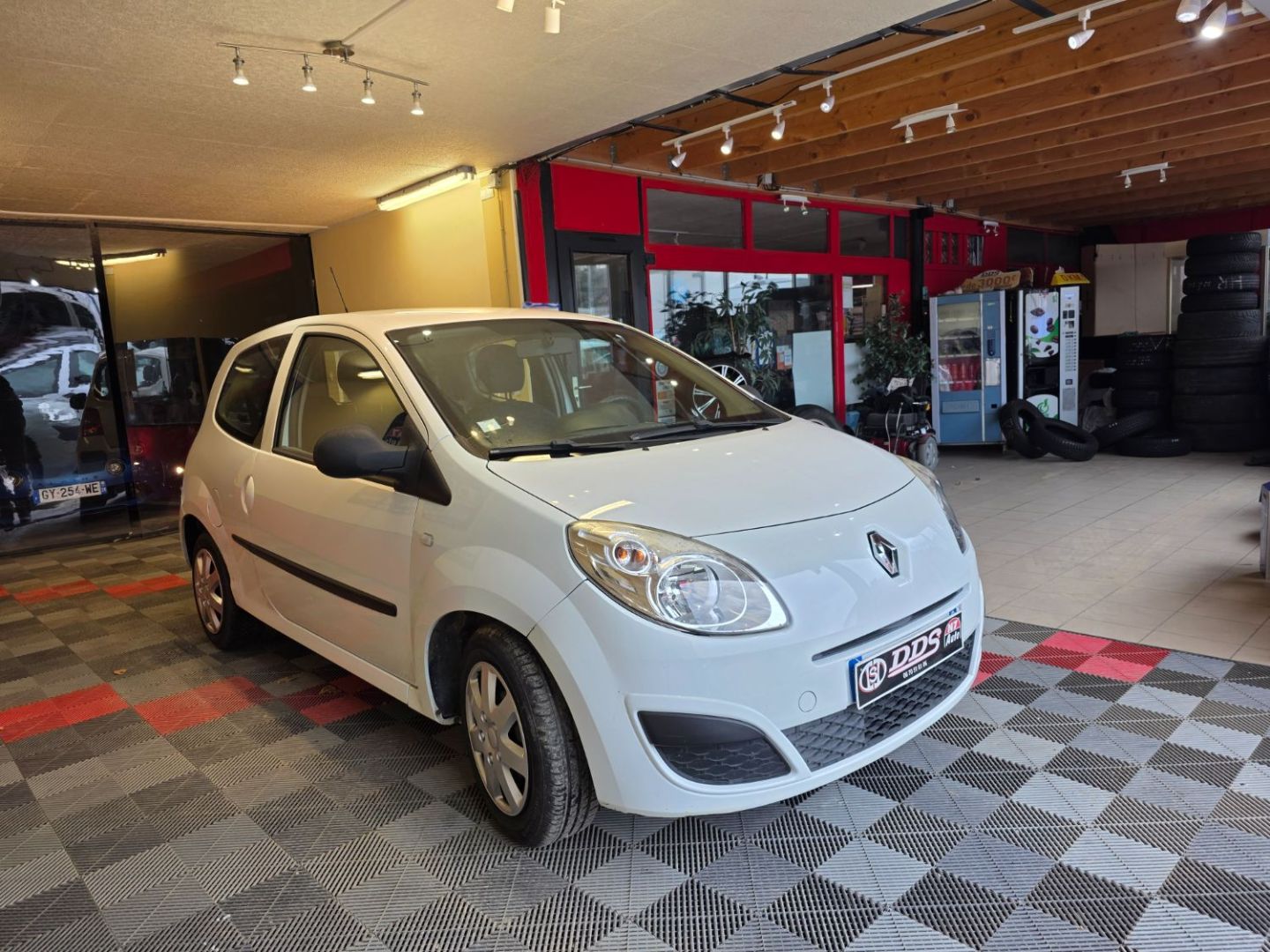 RENAULT TWINGO II - 1.2 L 58 CV AUTHENTIQUE C T OK