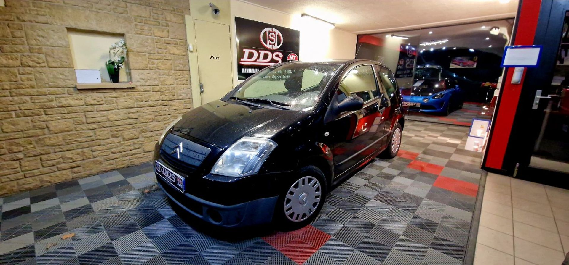 CITROEN C2 PHASE 2 - 1.1 L 4CV DISTRI NEUVE CT OK PEU DE KM !