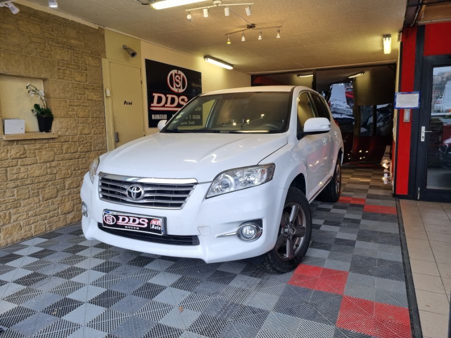 TOYOTA RAV4 III 2X4 LIFE - 2.2D4D 150